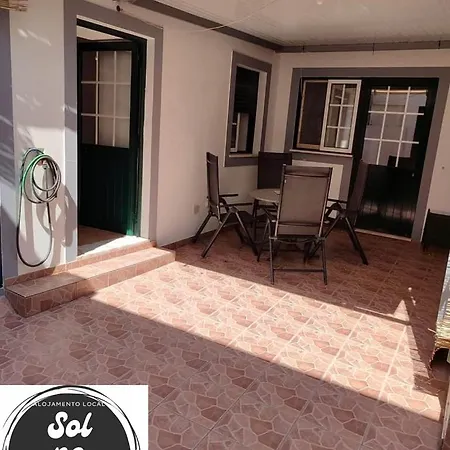 Sol No Patio - In Unserem Stadthaus Mit Innenhof Auch Ohne Auto Flexibel Bleiben Casa de Férias Portimão