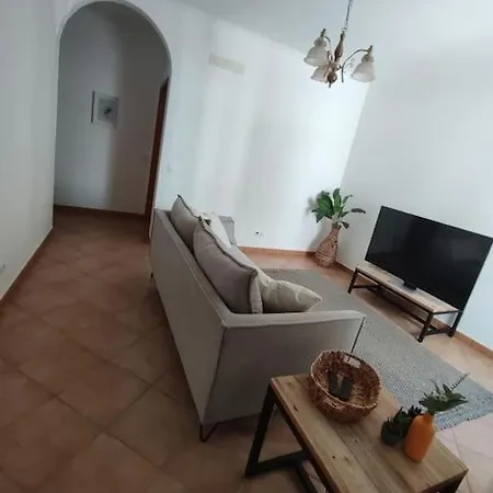 Casa de Férias Sol No Patio - In Unserem Stadthaus Mit Innenhof Auch Ohne Auto Flexibel Bleiben *